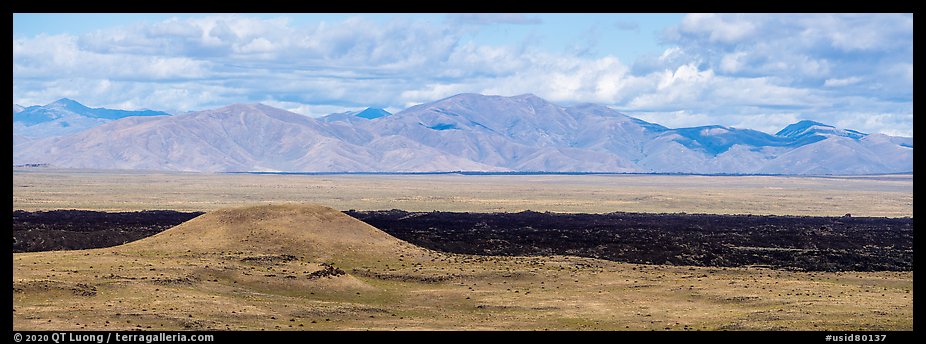 Grassy Lava Flow and Pioneer Mountains. Craters of the Moon National Monument and Preserve, Idaho, USA (color)