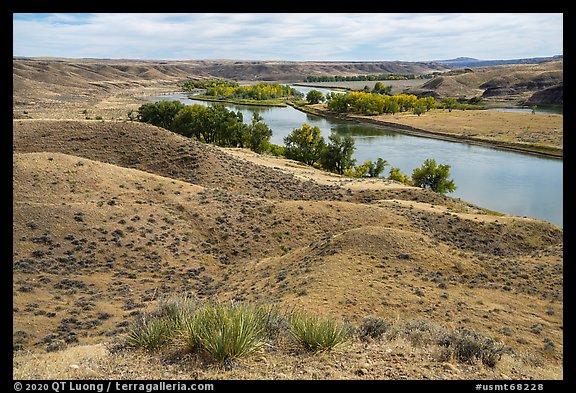 Above Little Sandy Camp. Upper Missouri River Breaks National Monument, Montana, USA (color)