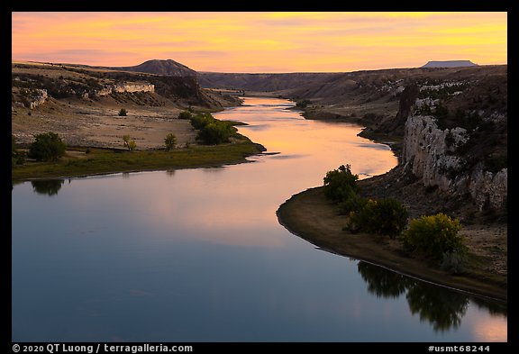 Missouri River from above at sunset. Upper Missouri River Breaks National Monument, Montana, USA (color)