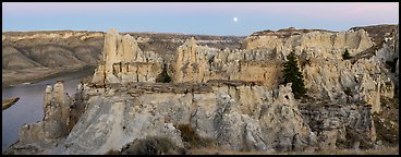 Pinnacles near Hole-in-the-Wall. Upper Missouri River Breaks National Monument, Montana, USA (Panoramic color)