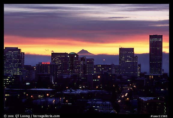 Portland skyline and Mt Hoot at sunrise. Portland, Oregon, USA (color)