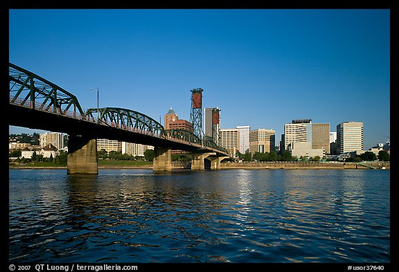 Williamette River, Hawthorne Bridge and city Skyline, early morning. Portland, Oregon, USA (color)