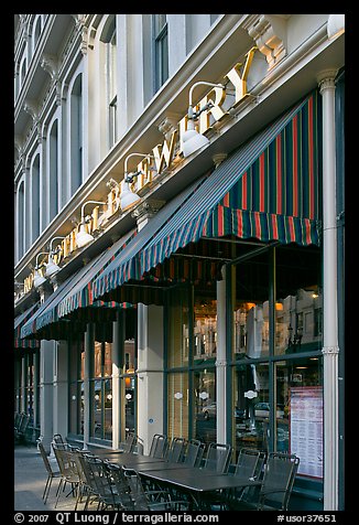 Brewery, downtown. Portland, Oregon, USA (color)