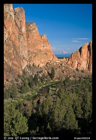 Snow-capped mountain seen through cliffs. Smith Rock State Park, Oregon, USA