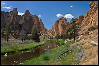 Crooked River valley and rock walls. Smith Rock State Park, Oregon, USA (color)