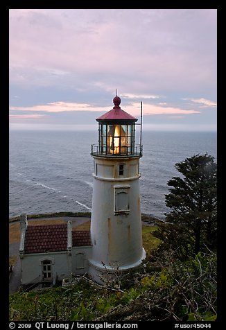 Heceta Head lighthouse at sunrise. Oregon, USA