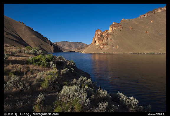 Lake Owyhee at Leslie Gulch. Oregon, USA (color)