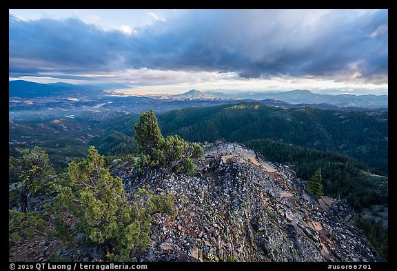 Evening storm clouds, Boccard Point. Cascade Siskiyou National Monument, Oregon, USA