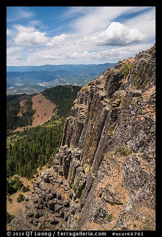 Pilot Rock side with columnar balsalt. Cascade Siskiyou National Monument, Oregon, USA (color)