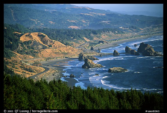Coastline with highway and seastacks, Pistol River State Park. Oregon, USA (color)