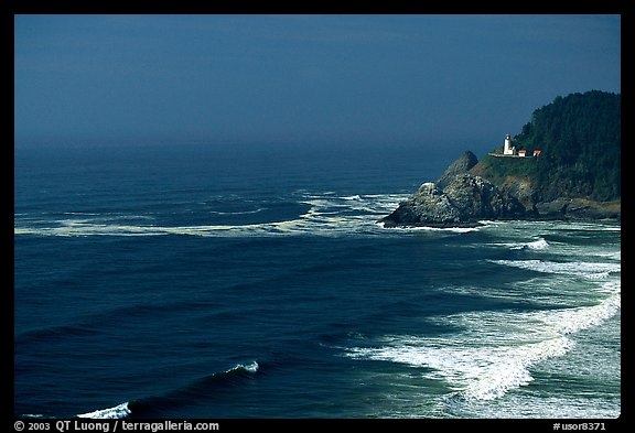 Lighthouse at Haceta Head. Oregon, USA (color)
