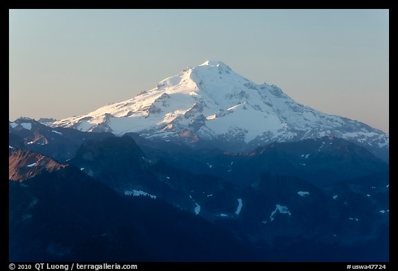 Glacier Peak, early morning. Washington (color)