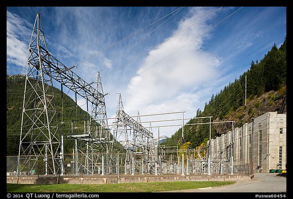 High voltage lines near Diablo powerhouse. Washington (color)