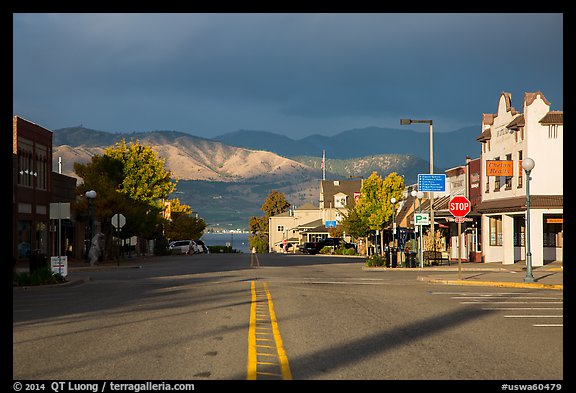 Chelan Main Street and Lake Chelan. Washington (color)