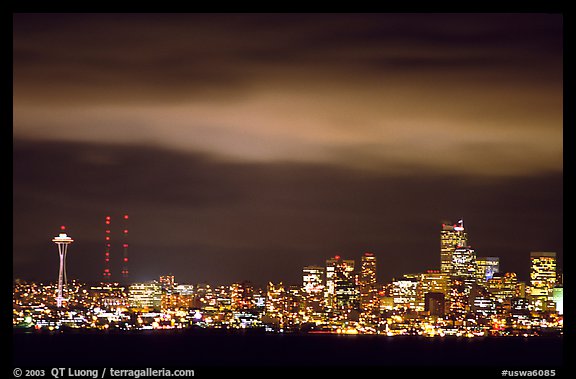 Seattle skyline at light from Puget Sound. Seattle, Washington