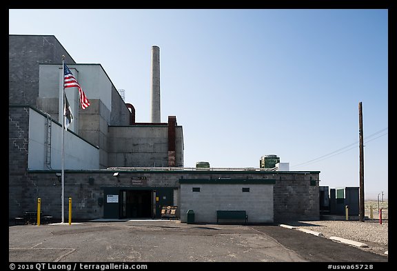 Historic plutonium B-reactor, Hanford Unit, Manhattan Project National Historical Park. Washington (color)