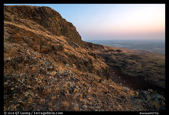 Basalt Cliff, Saddle Mountain, dawn, Hanford Reach National Monument. Washington (color)