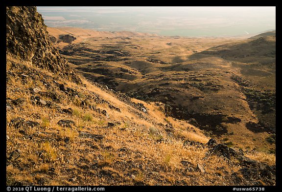 Grasses, rocks, and rolling hills, Saddle Mountain, Hanford Reach National Monument. Washington (color)