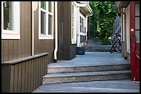 Alley, Friday Harbor, San Juan Island. Washington ( color)