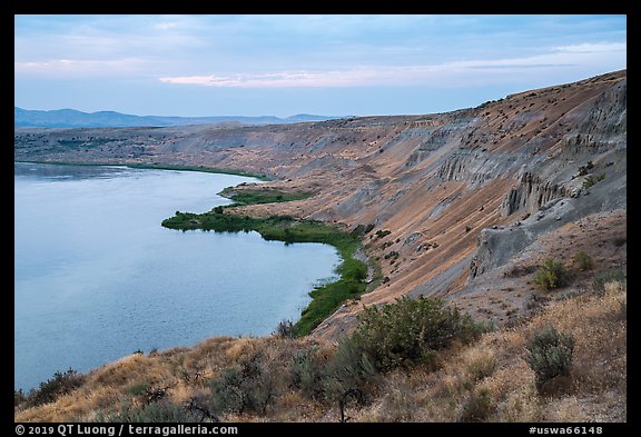 White Cliffs, Hanford Reach National Monument. Washington (color)