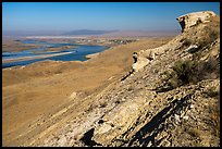 Rock outcrop and Columbia River, Hanford Reach National Monument. Washington ( color)