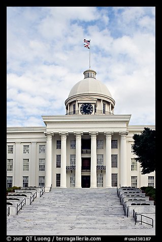 State Capitol and stairs. Montgomery, Alabama, USA (color)