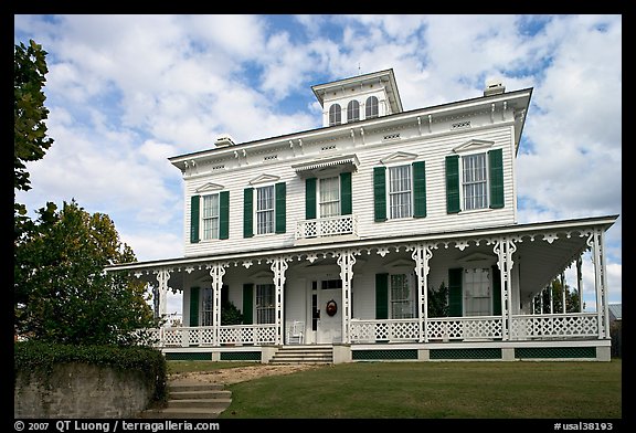 House with porch all around. Montgomery, Alabama, USA (color)
