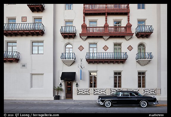 Classic car and hotel facade. St Augustine, Florida, USA
