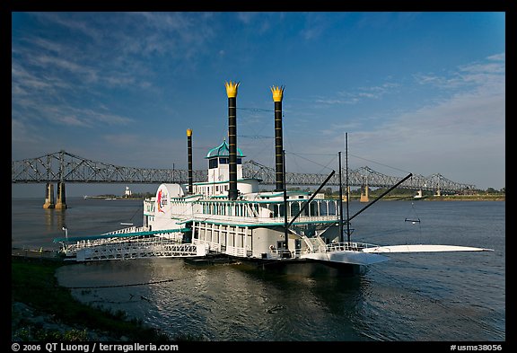 Riverboat and bridge over the Mississippi River. Natchez, Mississippi, USA (color)