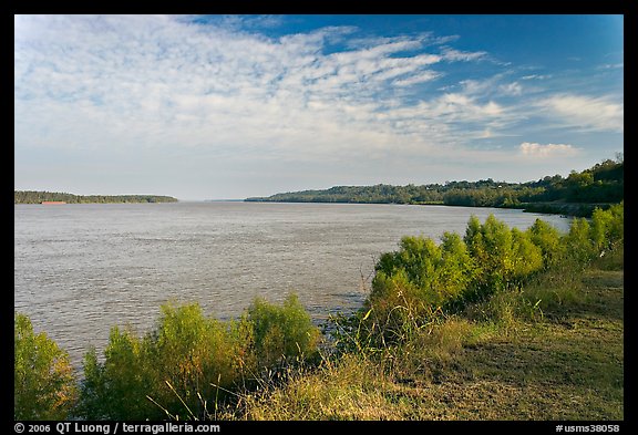Mississippi River. Natchez, Mississippi, USA (color)