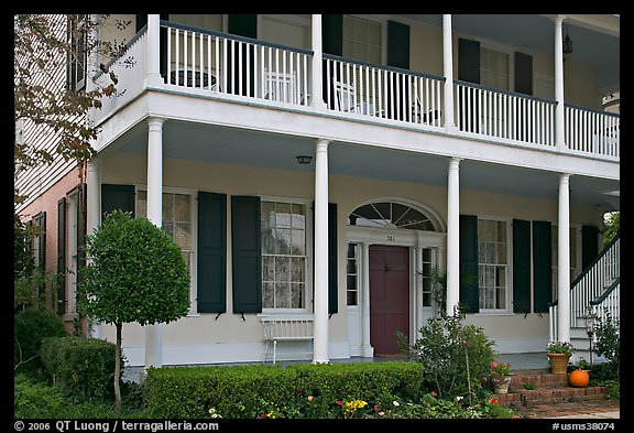 Griffith-McComas house. Natchez, Mississippi, USA (color)