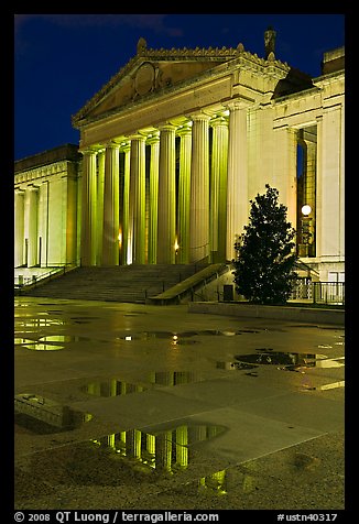 War memorial and reflections by night. Nashville, Tennessee, USA