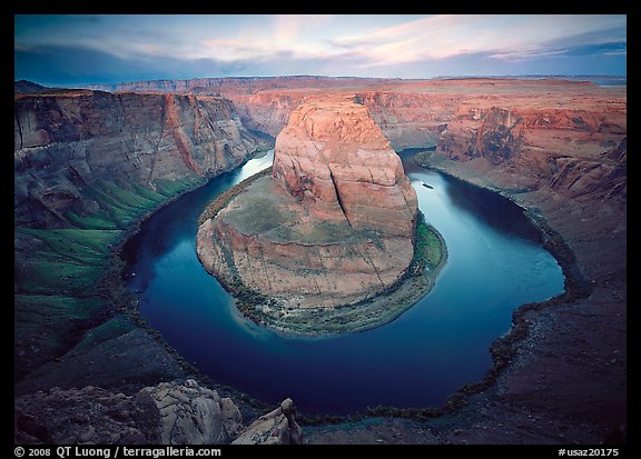 Horsehoe bend of the Colorado River, dawn. USA (color)