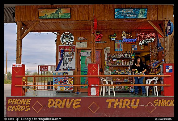 Bonnie's drive-through convenience store. Arizona, USA (color)