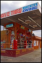 Drive-through beer and wine store. Arizona, USA (color)