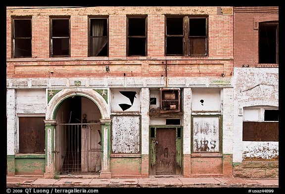 Boarded up storefront, Clifton. Arizona, USA (color)