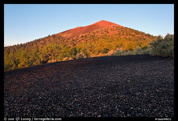 Cinder and Sunset Crater at sunrise, Sunset Crater Volcano National Monument. Arizona, USA