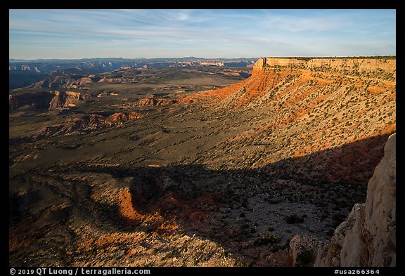 Rim cliffs, Sanup Plateau, from Twin Point. Grand Canyon-Parashant National Monument, Arizona, USA (color)