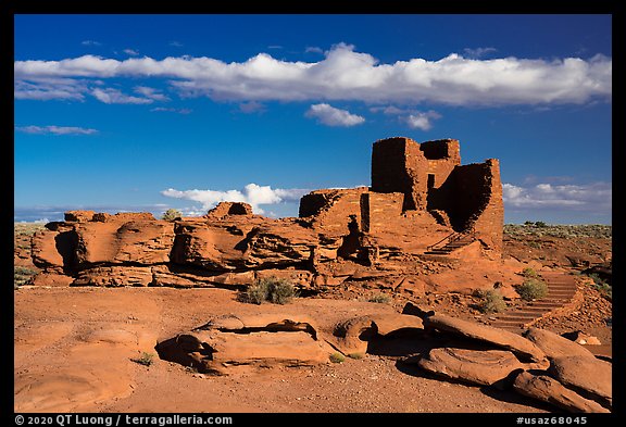 Wukoki Pueblo perched on outcrop of red Moenkopi sandstone. Wupatki National Monument, Arizona, USA (color)