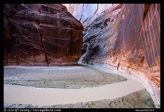 Bend of the Paria River in Paria Canyon. Vermilion Cliffs National Monument, Arizona, USA (color)