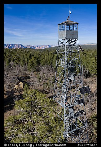 Grandview lookout tower and Grand Canyon. Baaj Nwaavjo Itah Kukveni – Ancestral Footprints of the Grand Canyon National Monument, Arizona, USA (color)