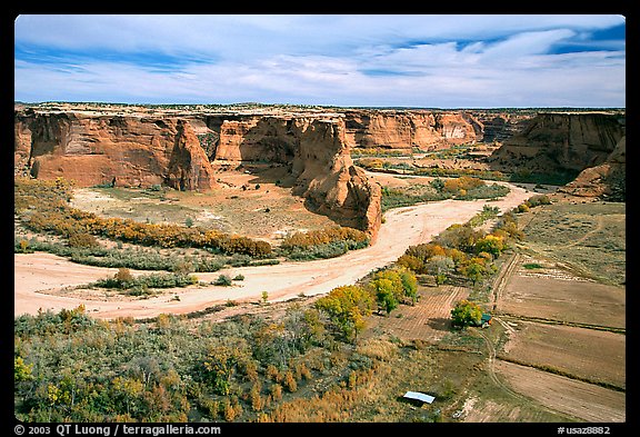 Canyon de Chelly from Tsegi Overlook, mid-morning. Canyon de Chelly  National Monument, Arizona, USA (color)