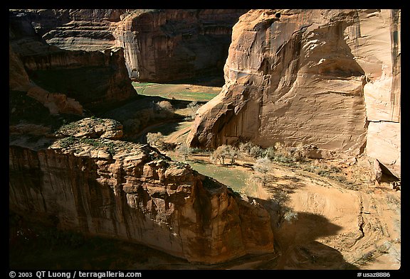 Walls and Canyon de Muerto, Anteloped House overlook. Canyon de Chelly  National Monument, Arizona, USA (color)