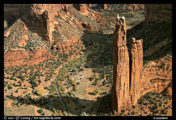 Spider Rock. Canyon de Chelly  National Monument, Arizona, USA (color)