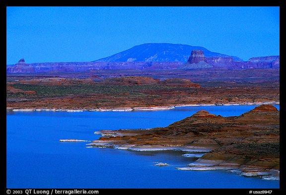 Lake Powell and Antelope Island, Glenn Canyon National Recreation Area, dusk. Arizona, USA