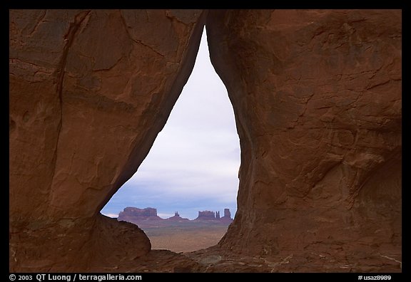 Teardrop Arch. Monument Valley Tribal Park, Navajo Nation, Arizona and Utah, USA (color)