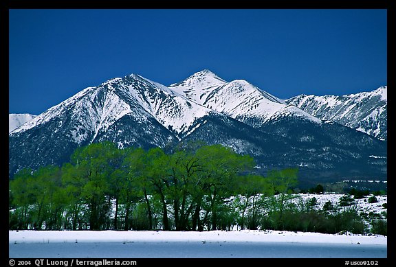 Mountain range near the Continental Divide at Monarch Pass. Colorado, USA (color)