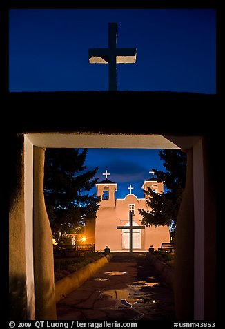San Francisco de Asisis mission from entrance gate at night, Rancho de Taos. Taos, New Mexico, USA