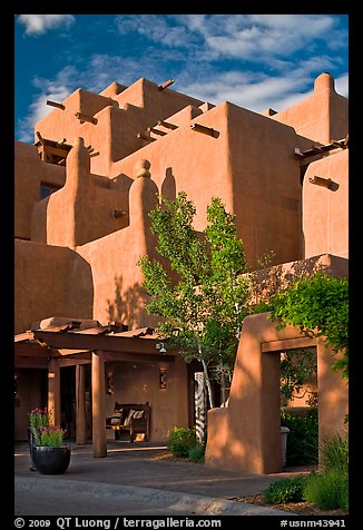 Loreto Inn Entrance. Santa Fe, New Mexico, USA