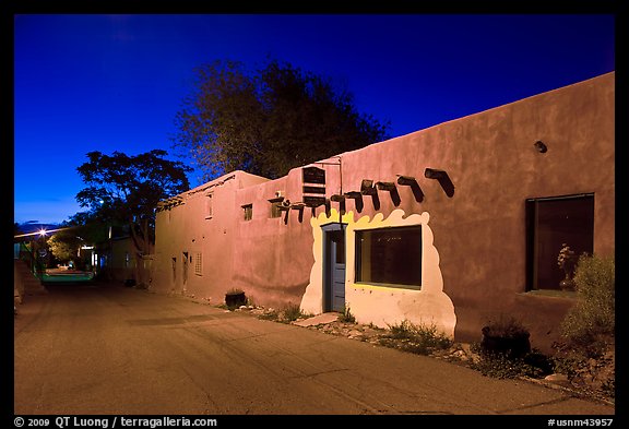 Street in Bario de Analco by night. Santa Fe, New Mexico, USA